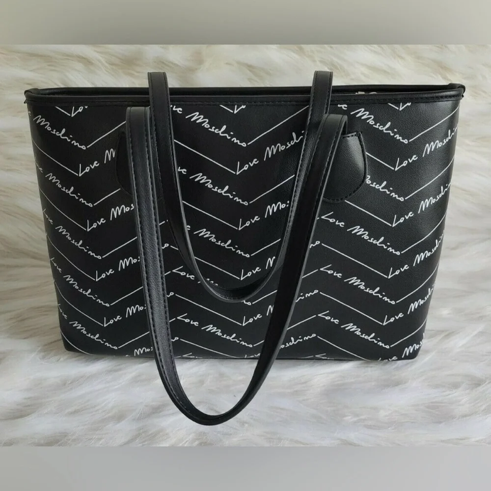 LOVE MOSCHINO Logo Romantic Shopper Shoulder Bag Black Logo w Gold Hardware EUC - Picture 5 of 17